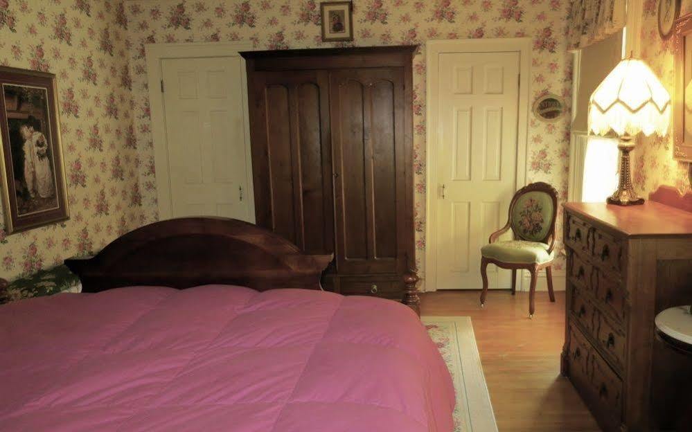 Carriage House Bed & Breakfast Winona Exterior foto